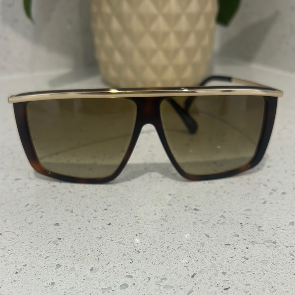 Stylish Gold and Brown Sunglasses